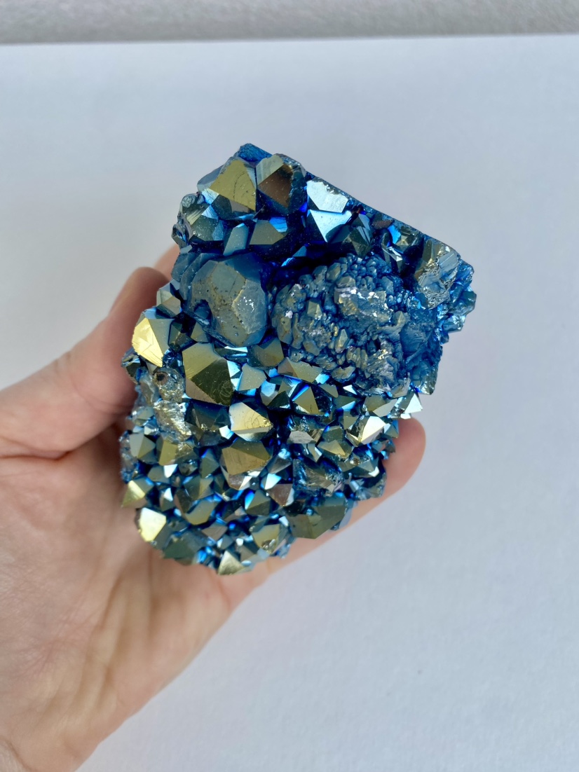 Blue Titanium Aura Quartz Cluster image indicator(6)