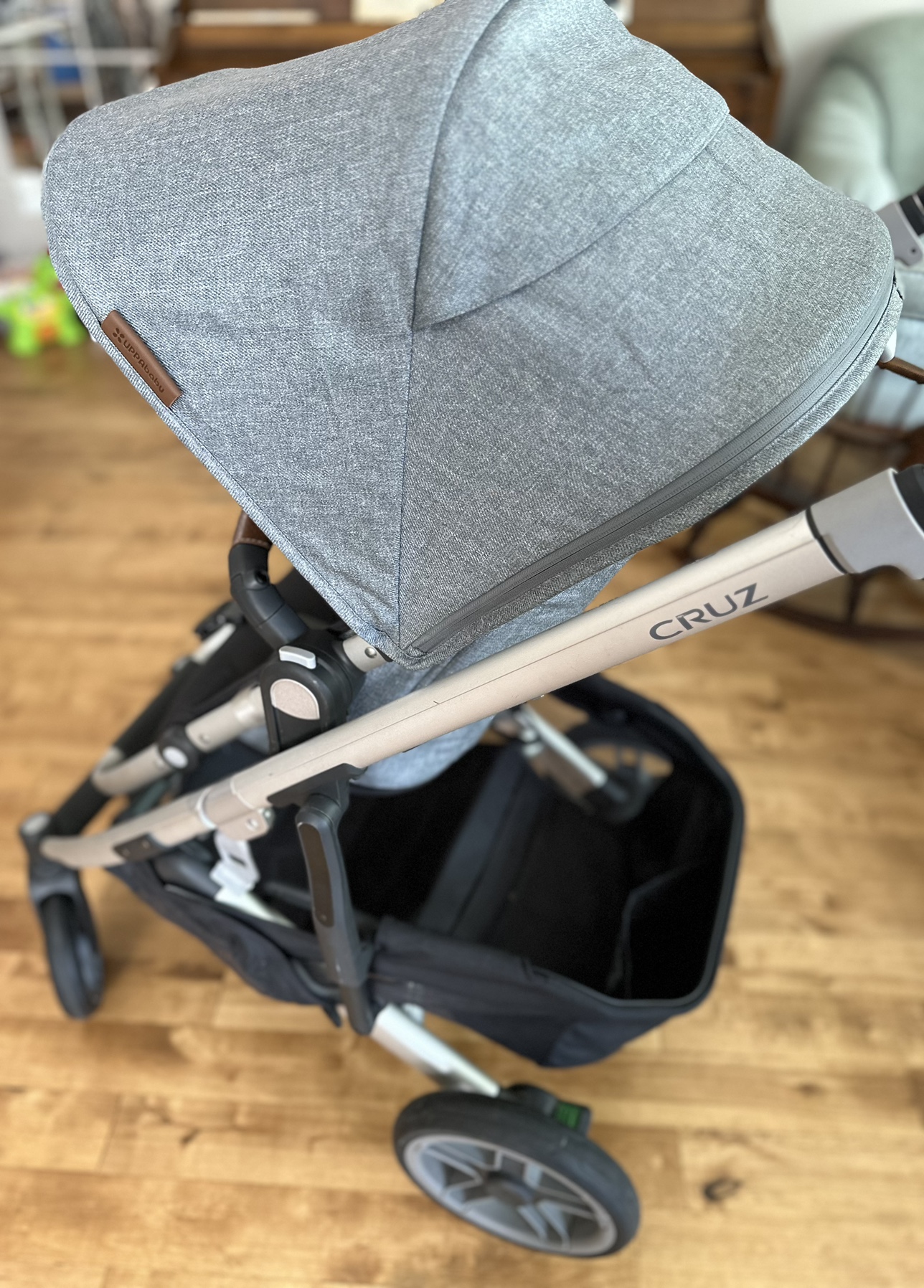 Uppababy Cruz V2 Stroller 2023 plus accessories image indicator(5)