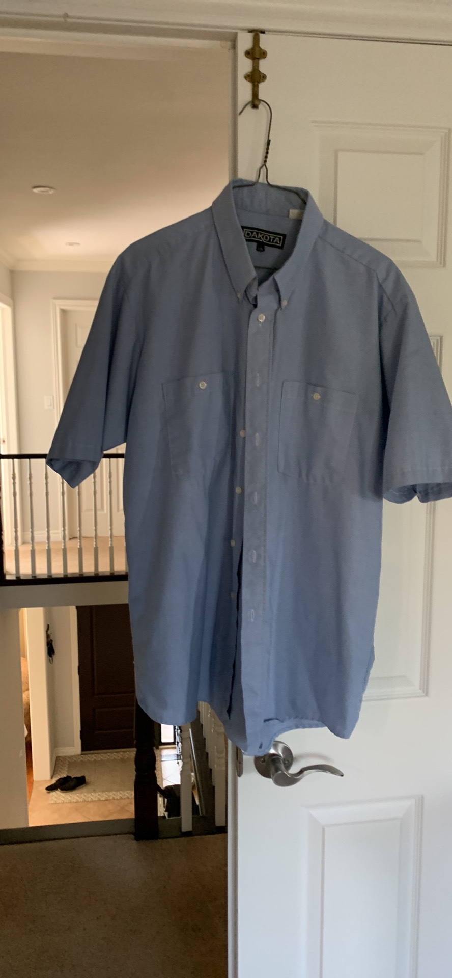Men’s size Large 3 shirts image indicator(5)