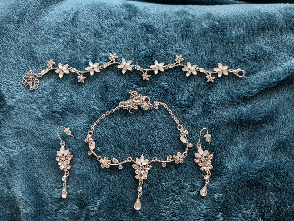 Sterling silver flower jewellery set thumbnail