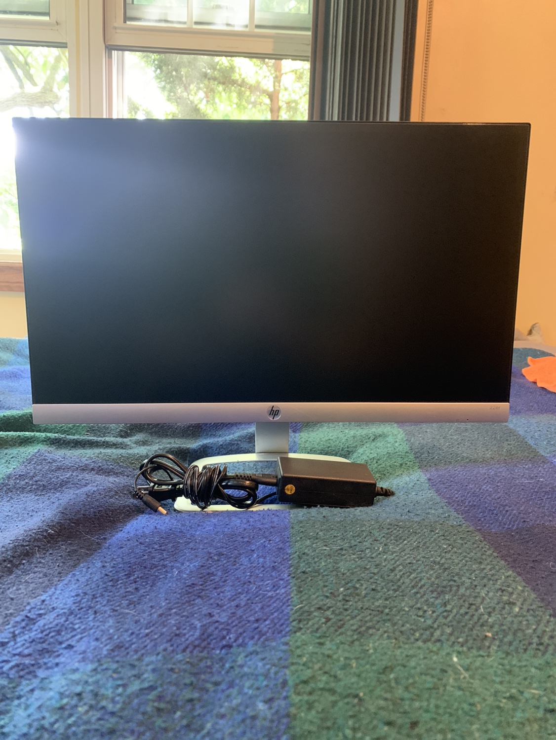 HP 21.5” HDMI monitor