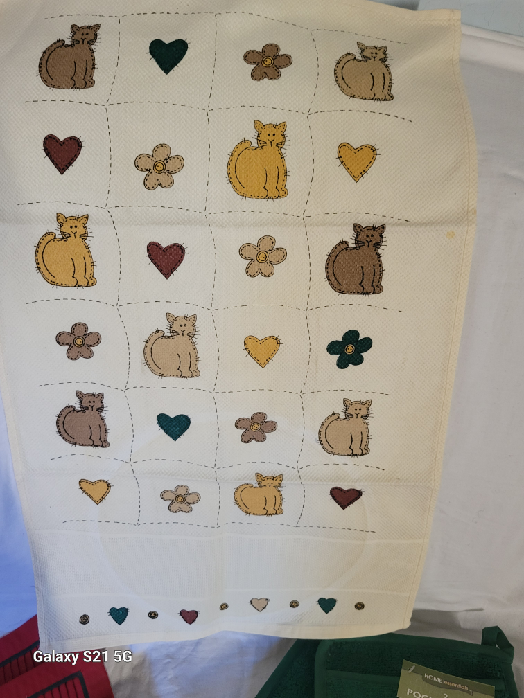 Cute Vintage Cat T Towel.