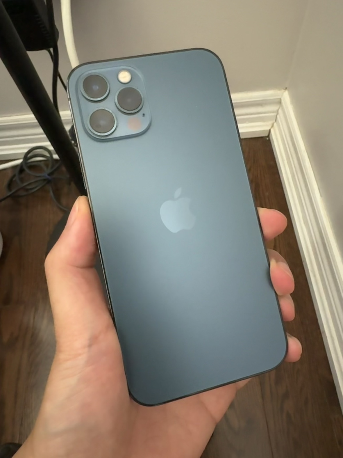 iPhone 12 Pro mint 128gb 520 dollar - photo 3