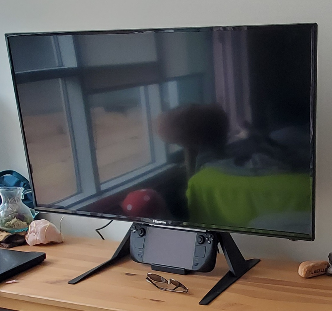 Hisense 40" LED TV thumbnail