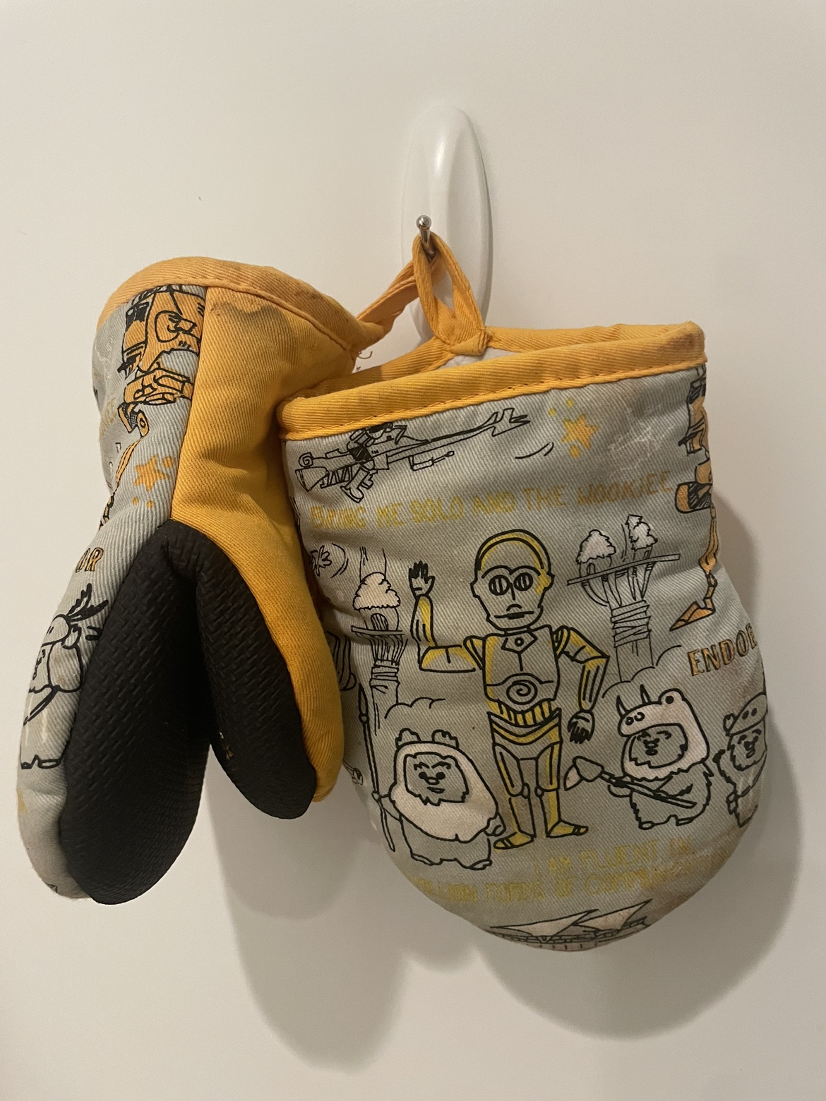 Star Wars Oven Mitts