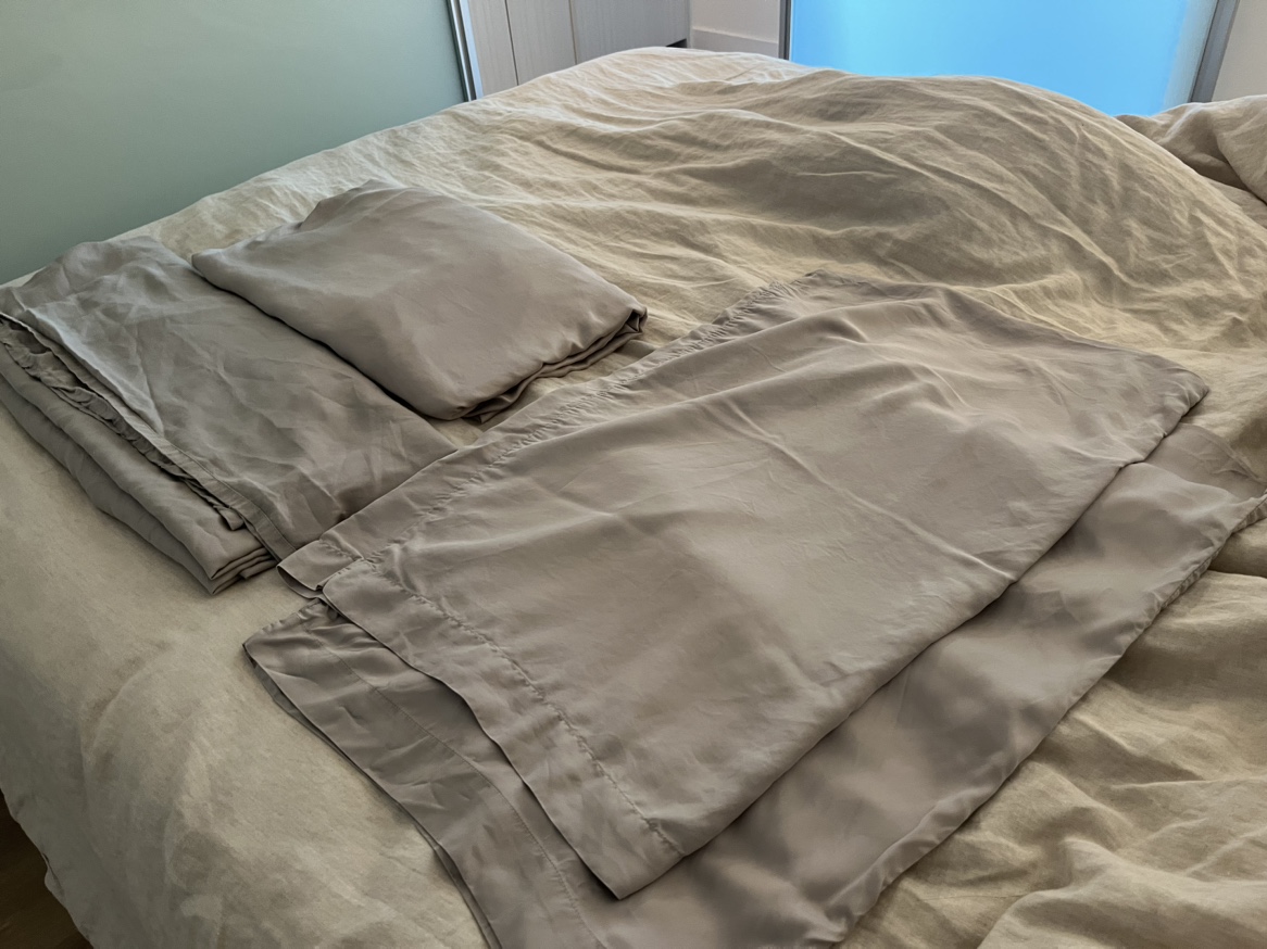 West Elm Queen Grey Sheet Set thumbnail