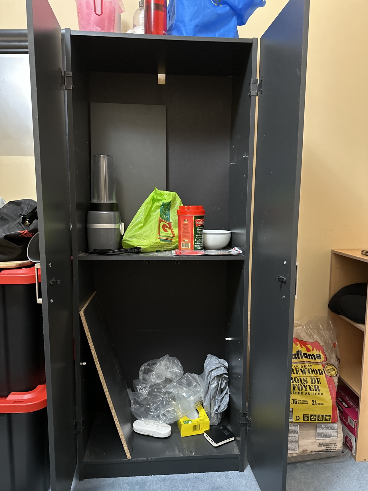 Black Closet - photo 2