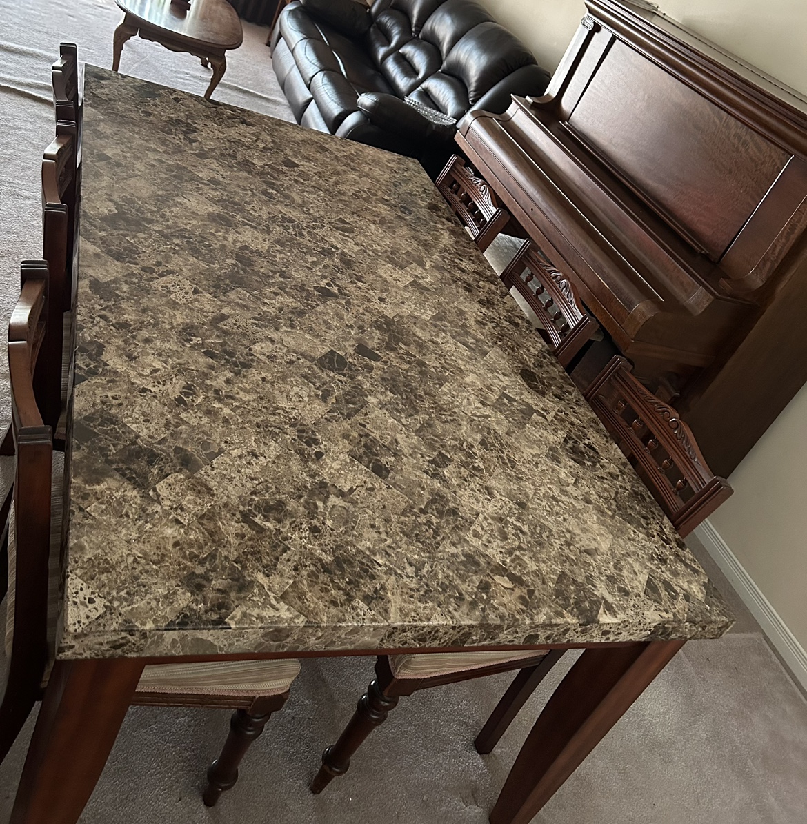 *REDUCED* Marble Table and 6 Chairs 🥕 image indicator(4)