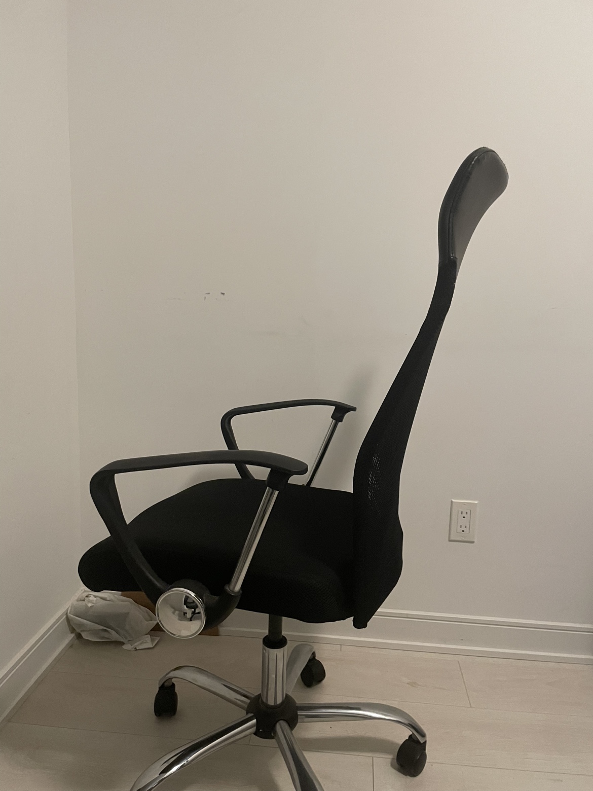 Black Mesh Office Chair