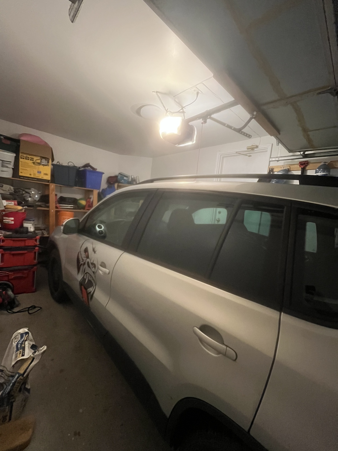 Volkswagen Tiguan 2011 - photo 5