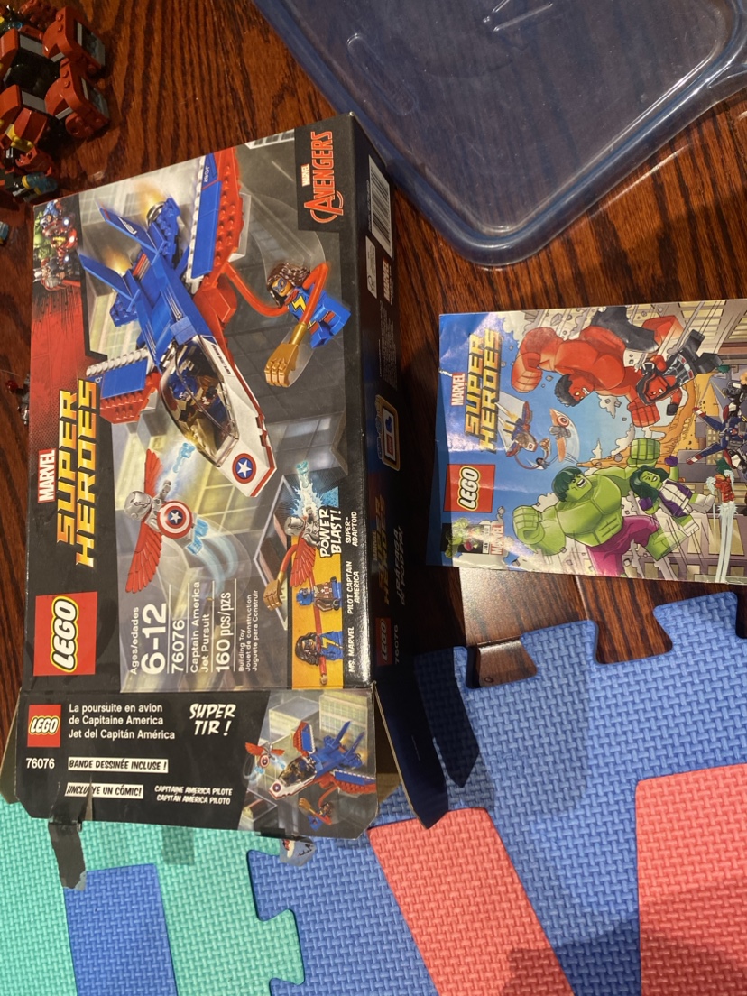 LEGO Captain America Figher Jet - photo 4
