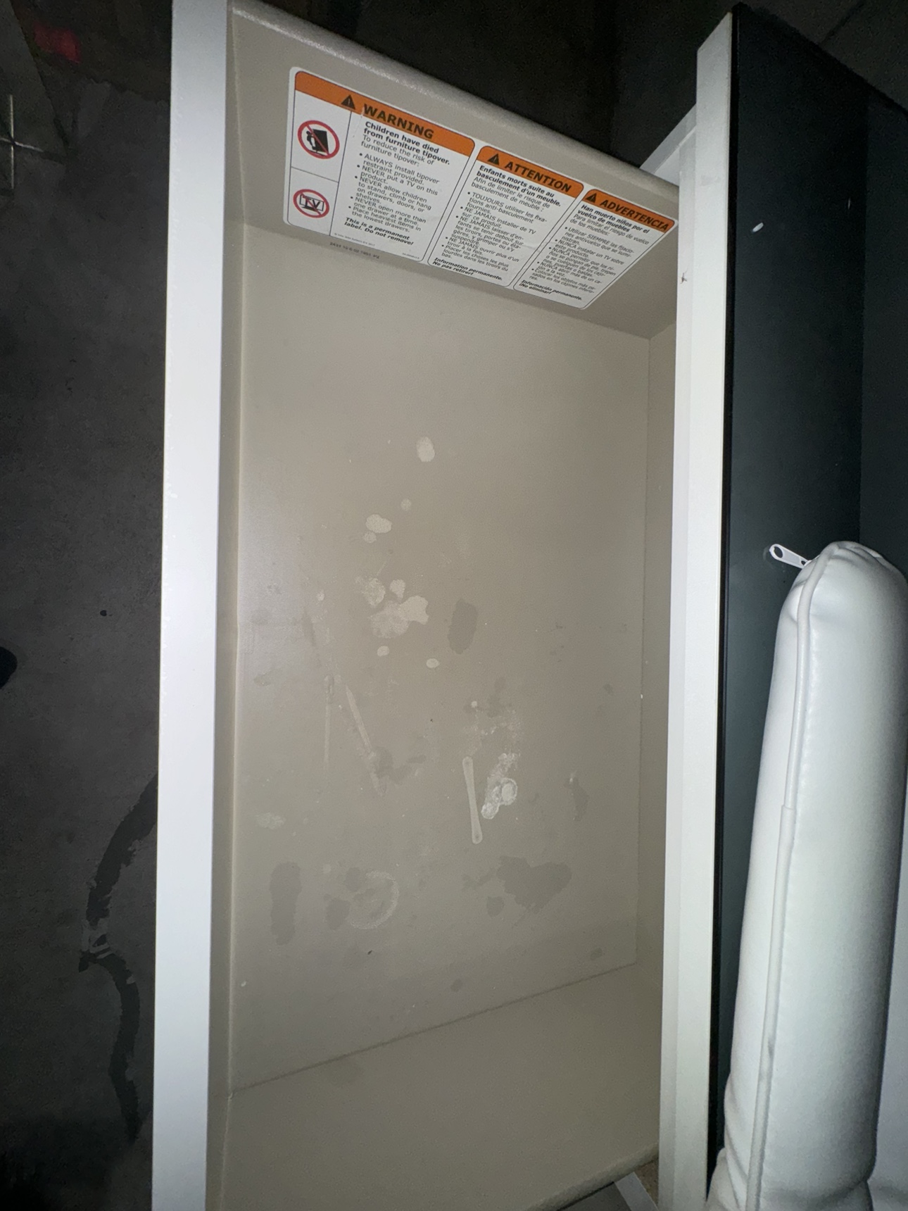 dresser - photo 4
