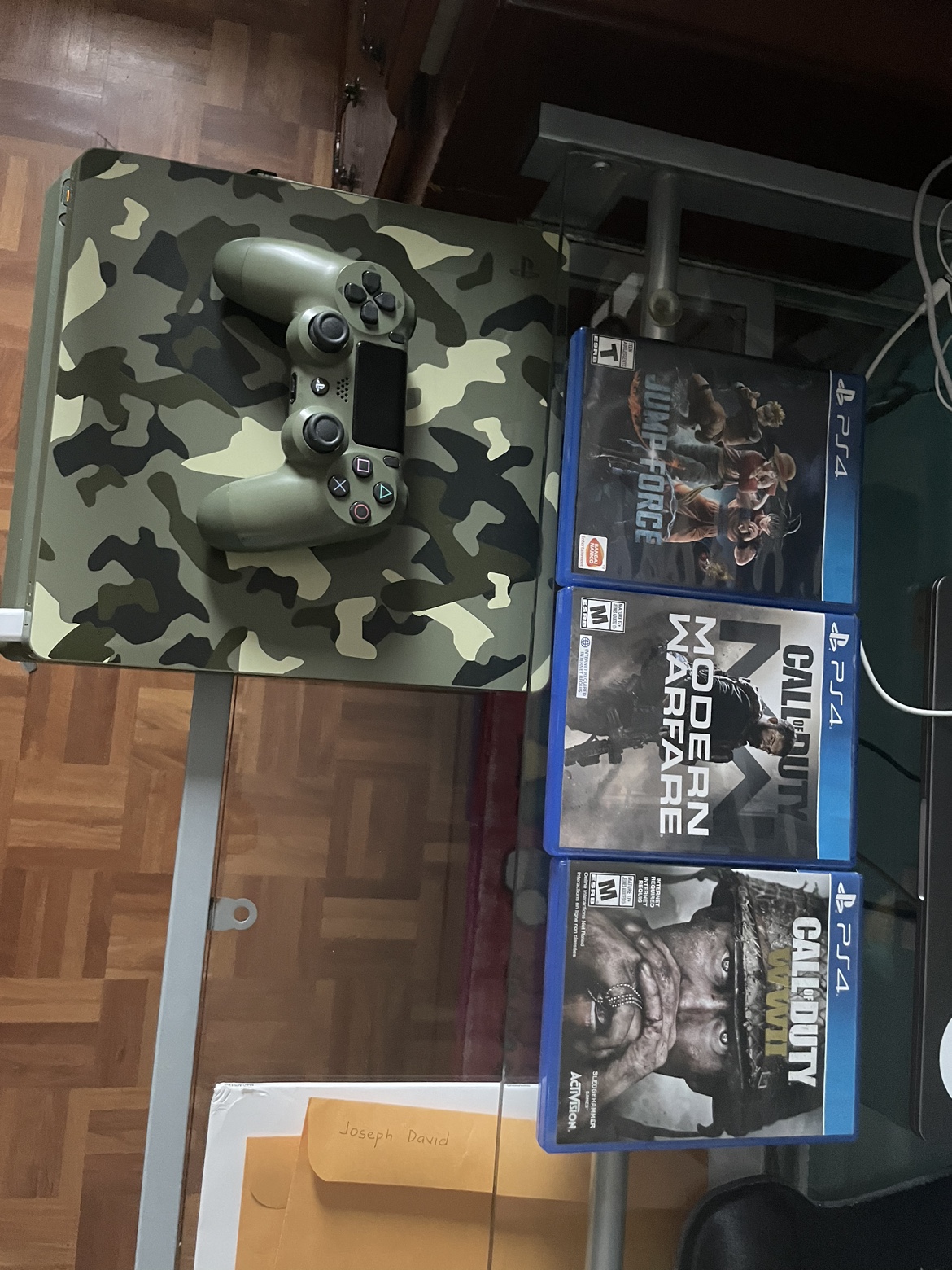 PS4 SLIM LIMITED EDITION Call of Duty WWII - photo 4