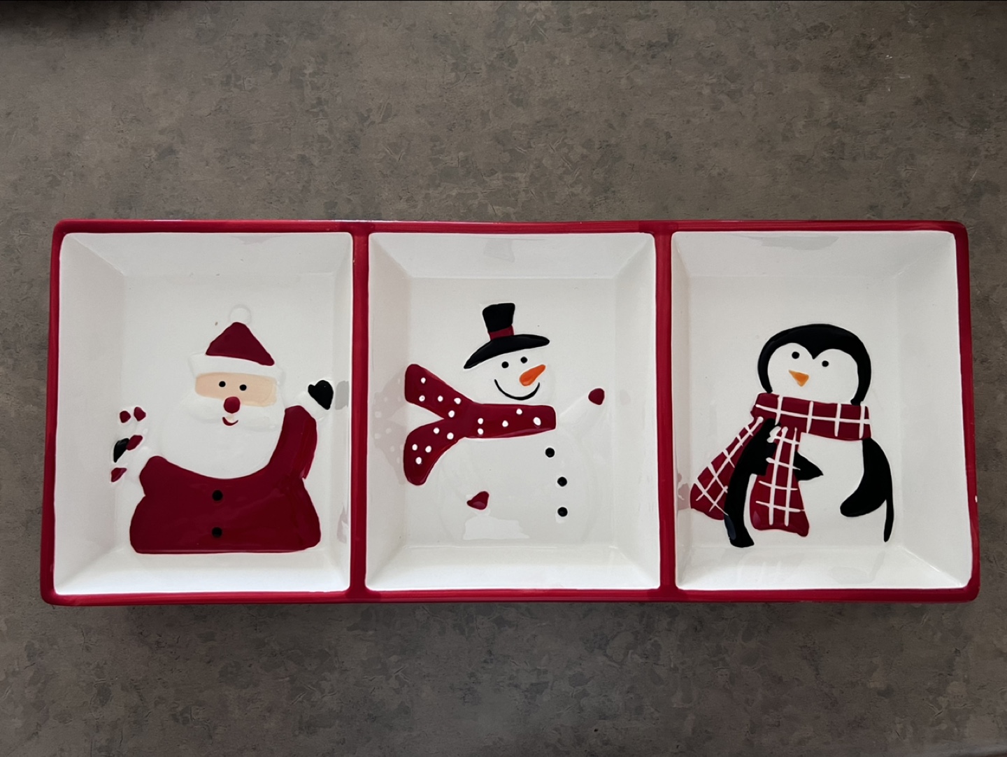 Christmas Dinnerware Set thumbnail