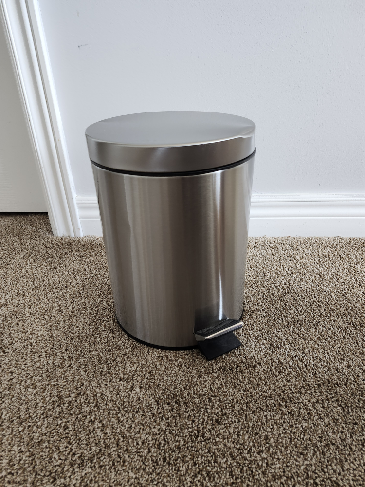 Trash Can - photo 2