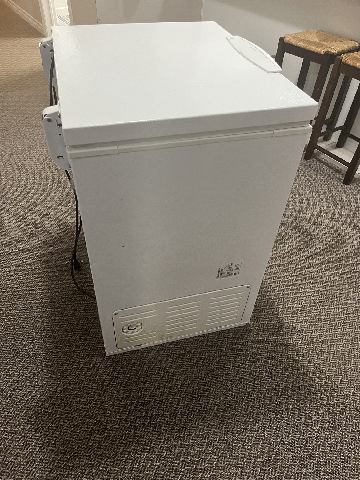 Kenmore Chest Freezer - Pick Up only - photo 4
