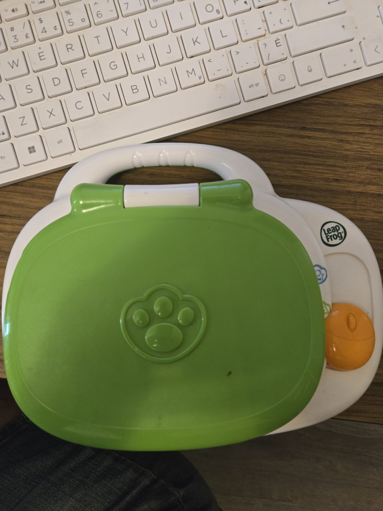 LeapFrog My Own Leaptop image indicator(2)