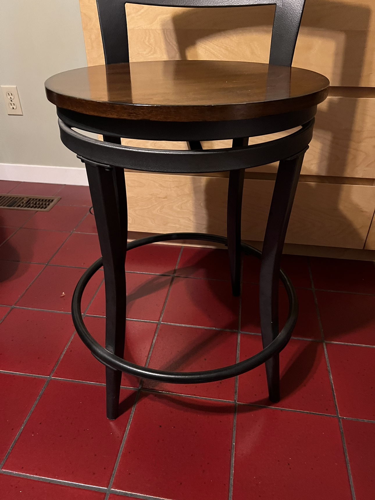 Spinning Bar Stool image indicator(2)