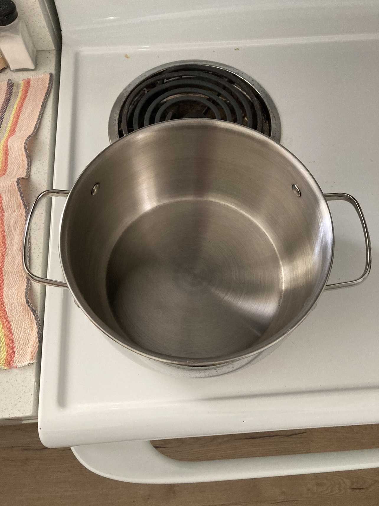 Stainless Steel Pot with Lid - photo 3
