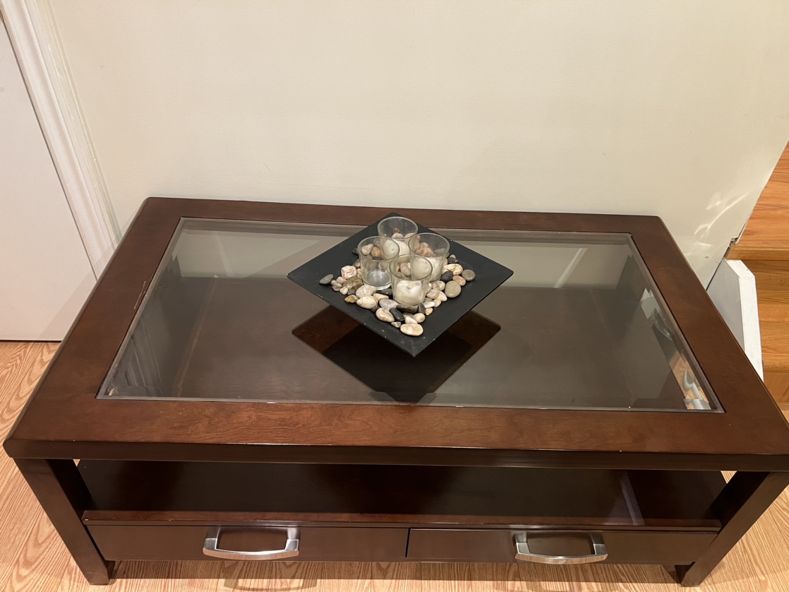 Coffee table on wheels with two drawers image indicator(2)