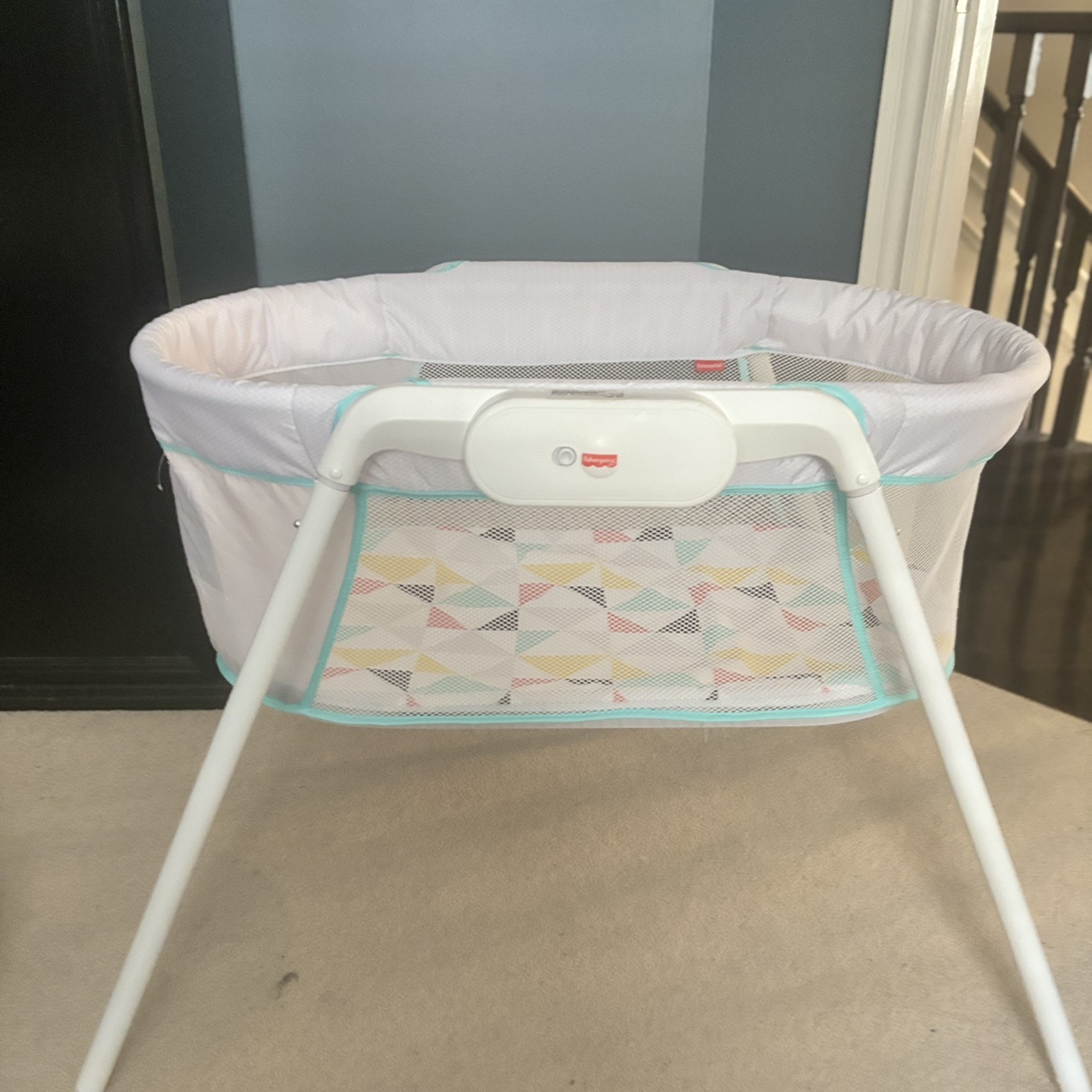 Fisher Price Soothing Motions Bassinet - photo 2