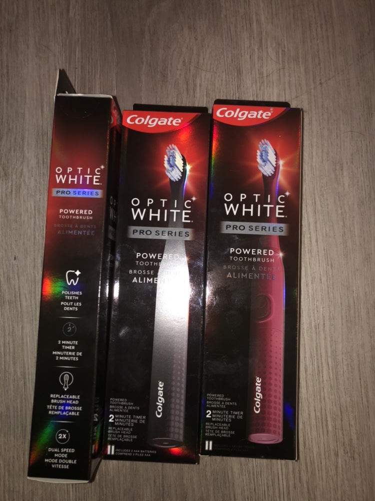 Colgate Optic White Pro Series Electric Toothbrushes (3 Pack) thumbnail
