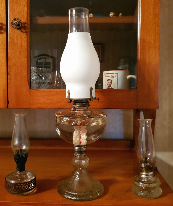 Hong Kong Glass Oil Lamp - photo 2