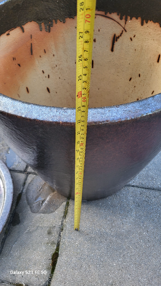 Large Ceramic Planter with Saucer image indicator(2)