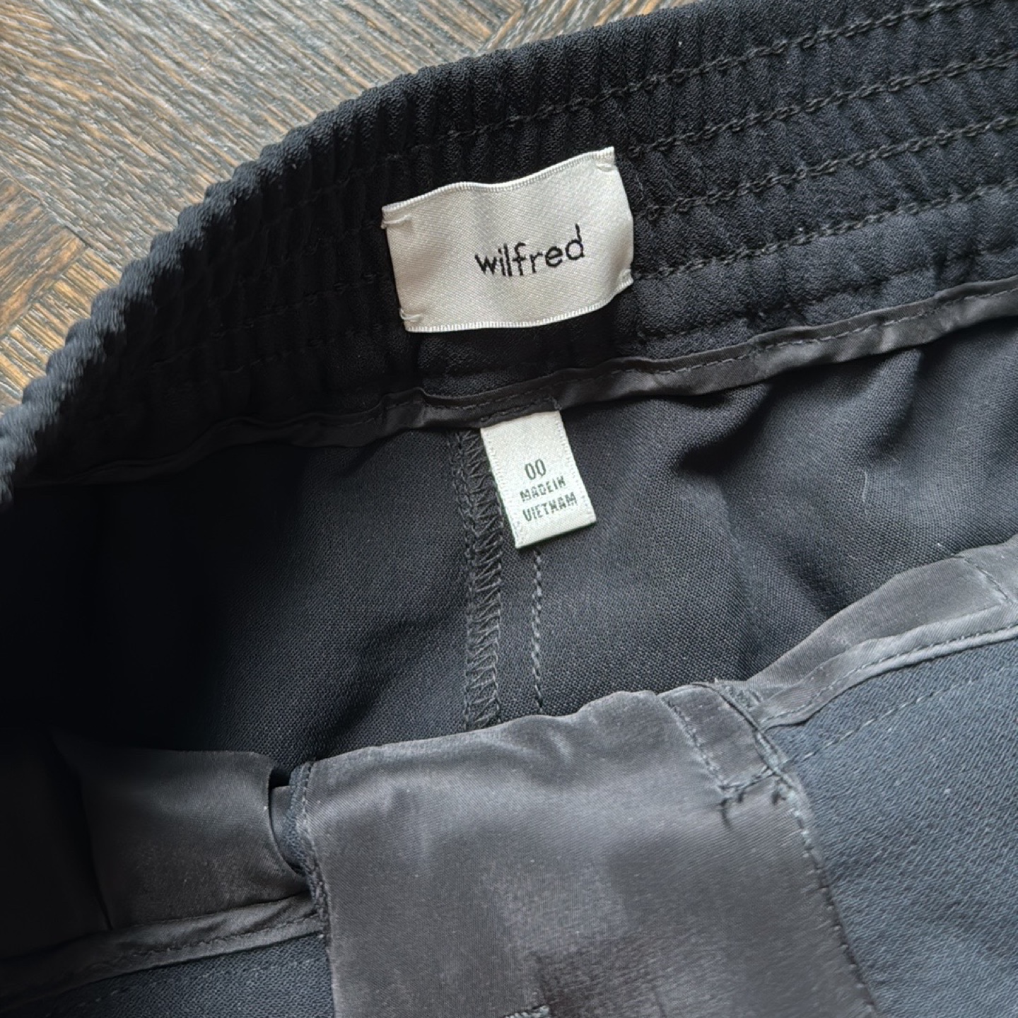 Aritzia | Alanya Pants - SHORT version image indicator(6)