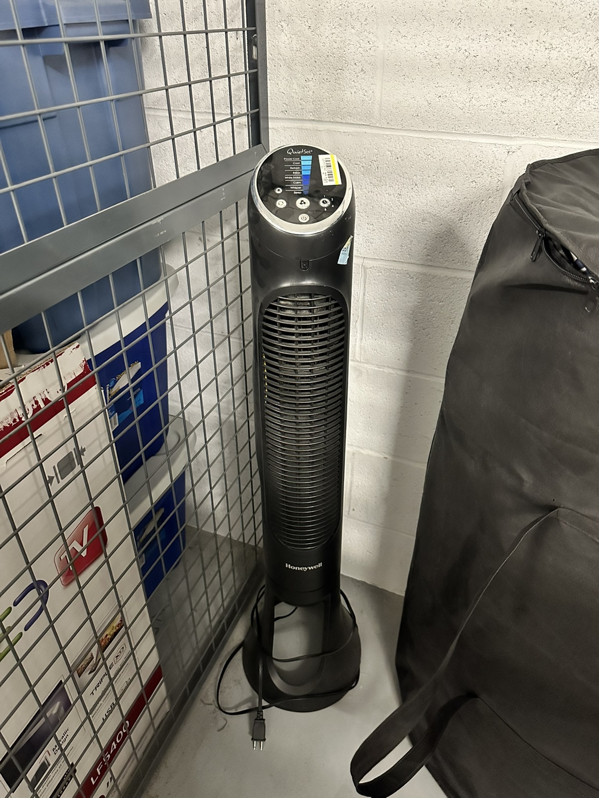Honeywell Oscillating Tower Fan thumbnail