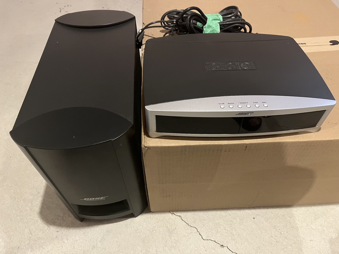 DVD SOUND STSTEM BY BOSE 321 thumbnail