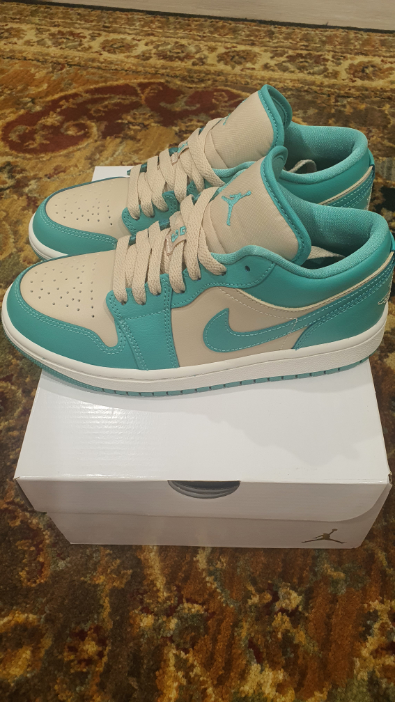 Air Jordan 1 Low - photo 2