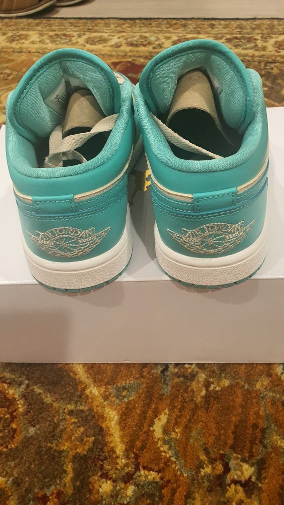 Air Jordan 1 Low - photo 3