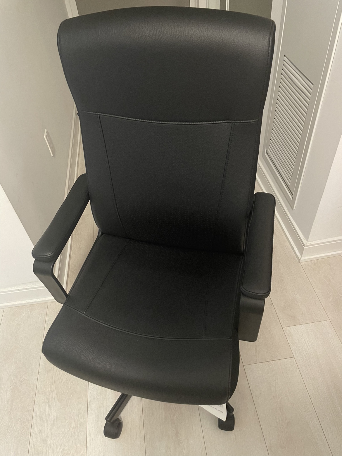 Black Office Chair - photo 2