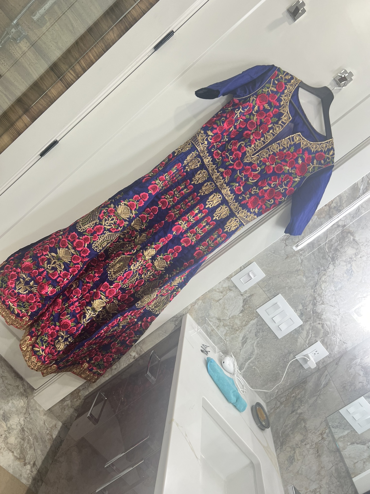 Blue and pink Embroidered gown - photo 4