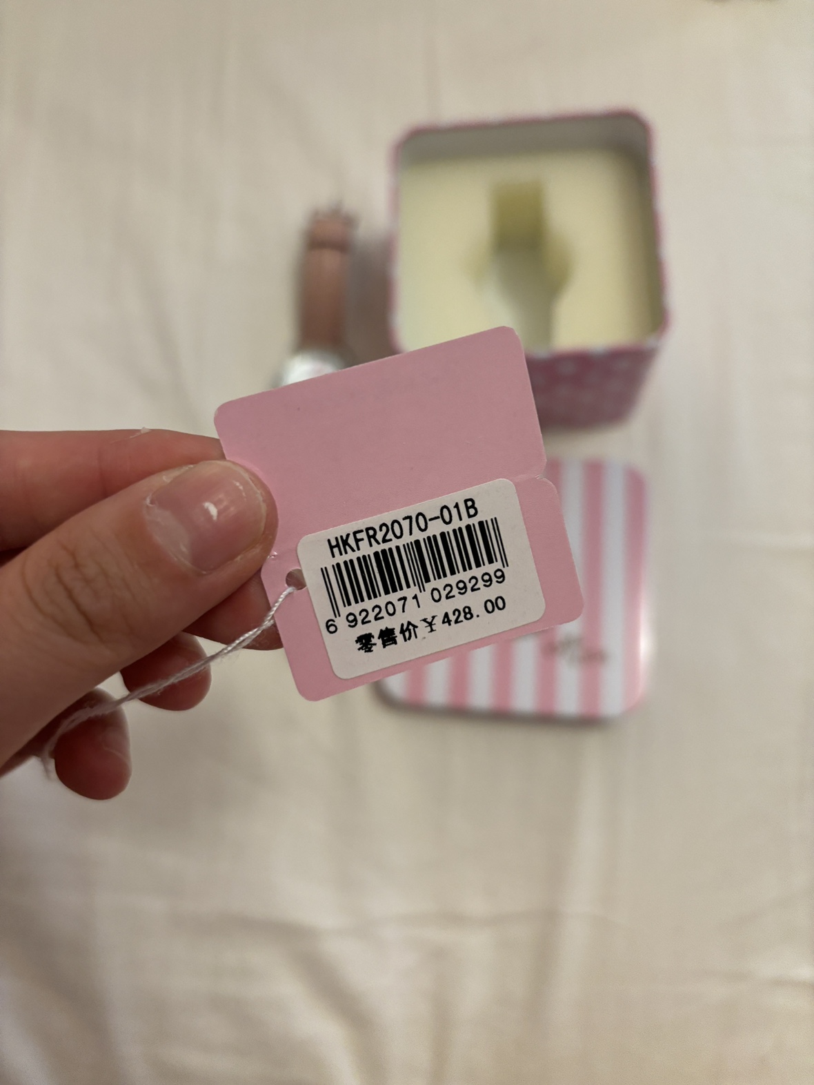 Genuine leather authentic Hello Kitty Watch image indicator(5)