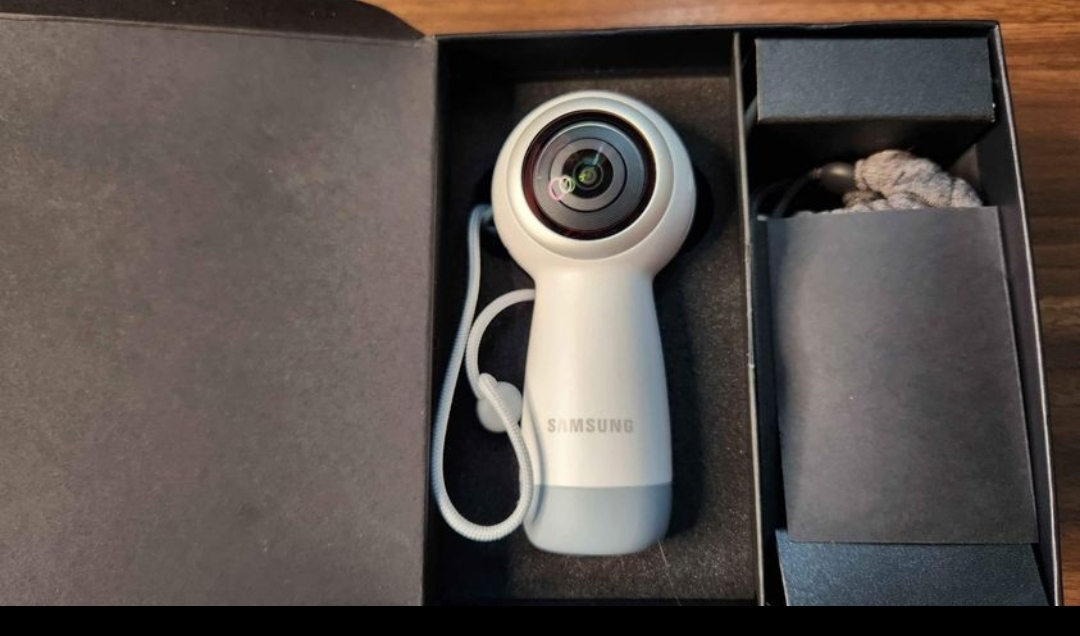 Samsung Gear 360 Camera - photo 2
