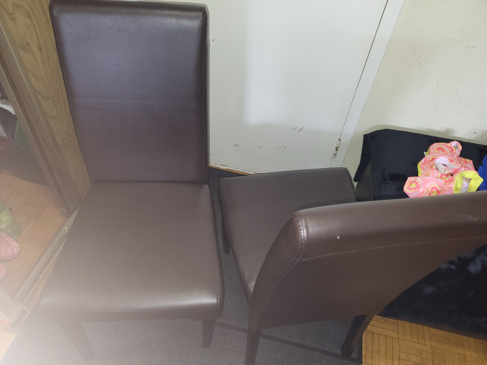 dining chairs #freecycle 🥕 thumbnail