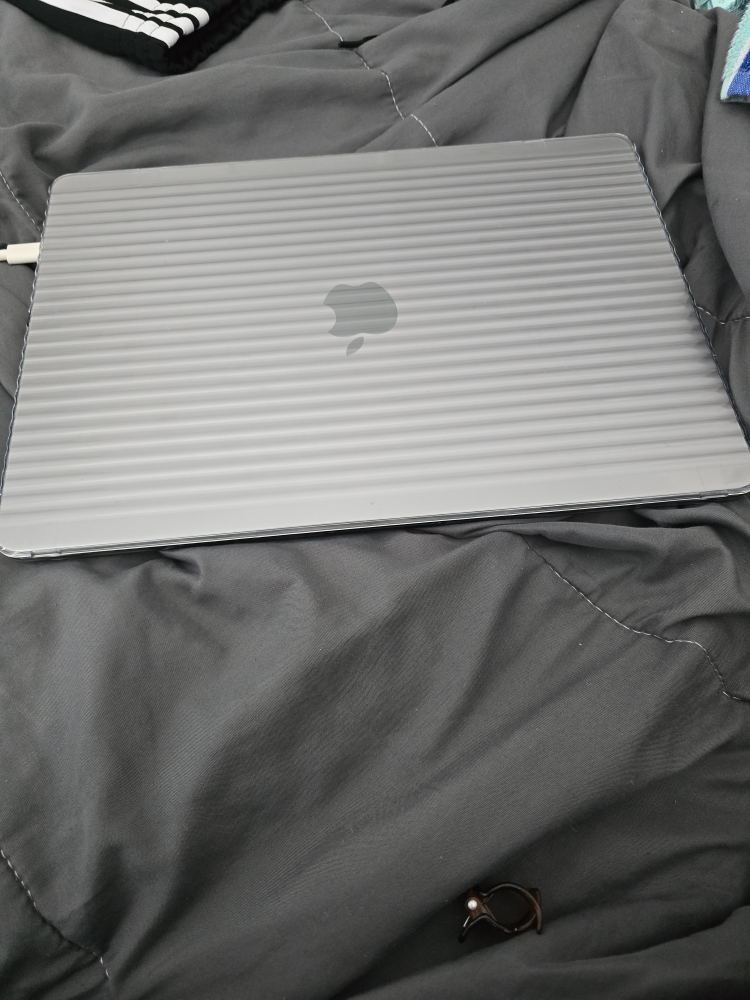 macbook air 2023. 15" 256gb M2