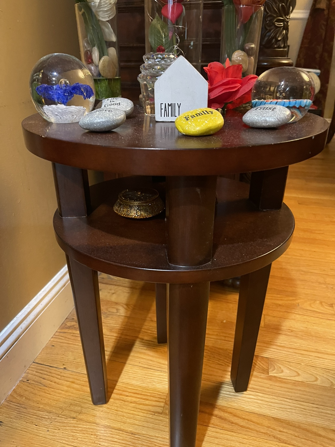 Wooden 2tier table great condition