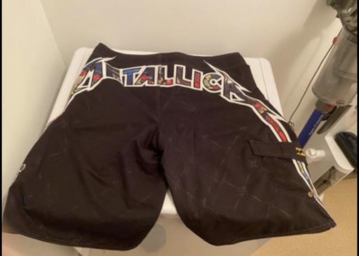 Men’s Billabong Board Shorts black Size 34