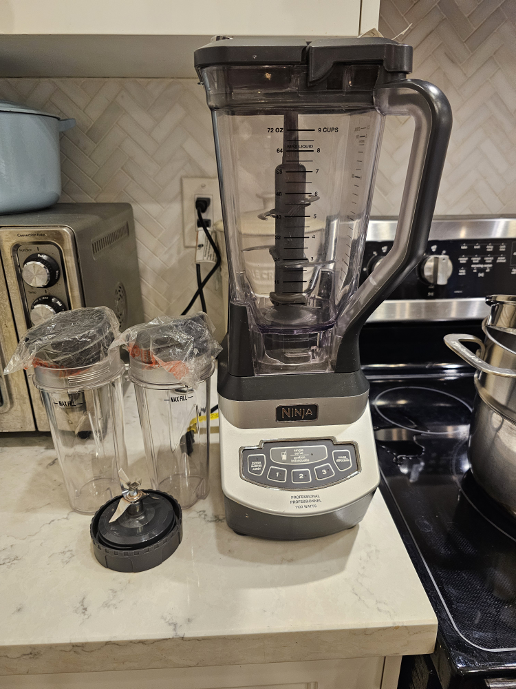 Ninja BL660C Professional Countertop Blender With 1100-Watt Base - photo 3