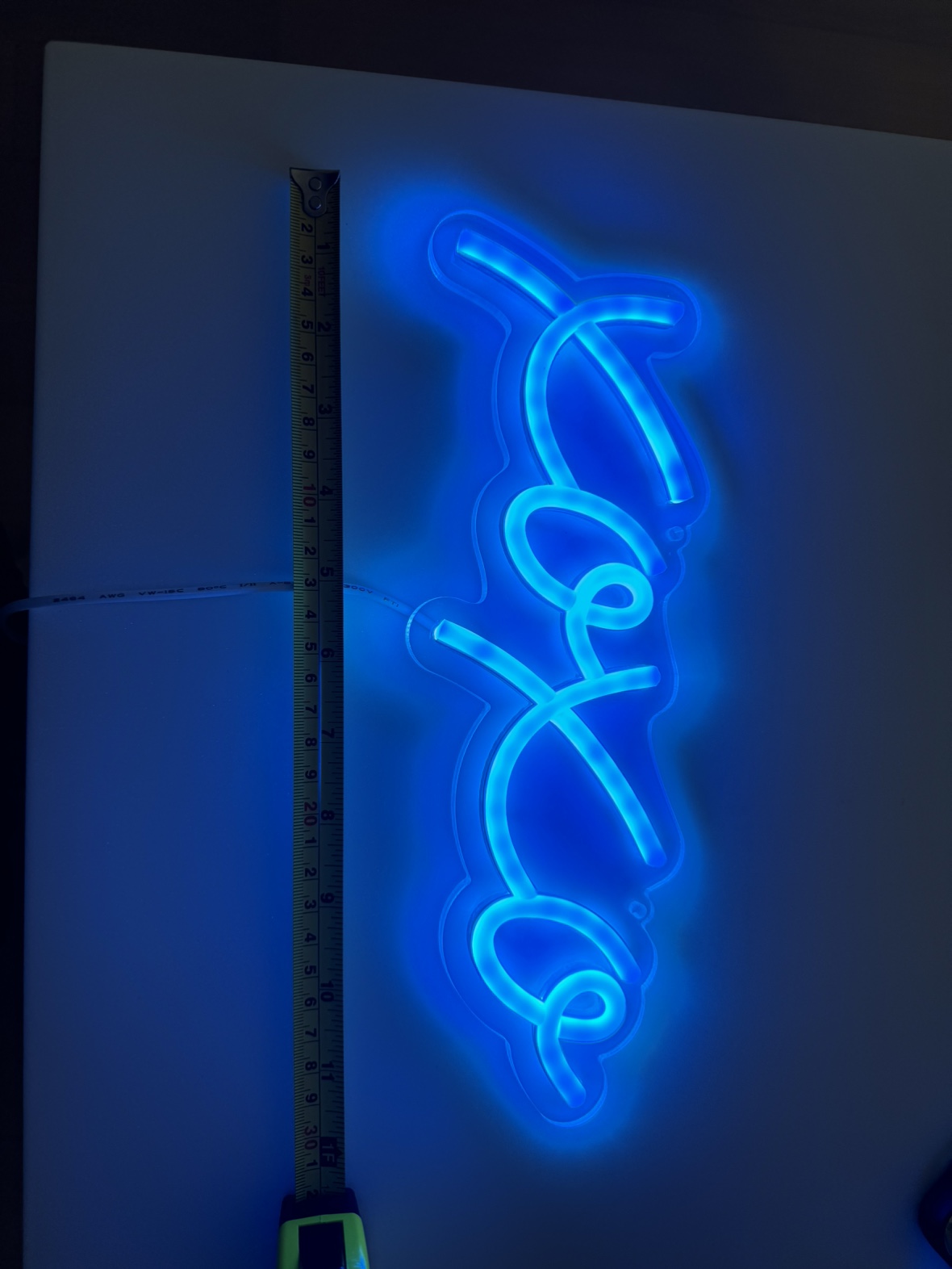 Neon blue xoxo