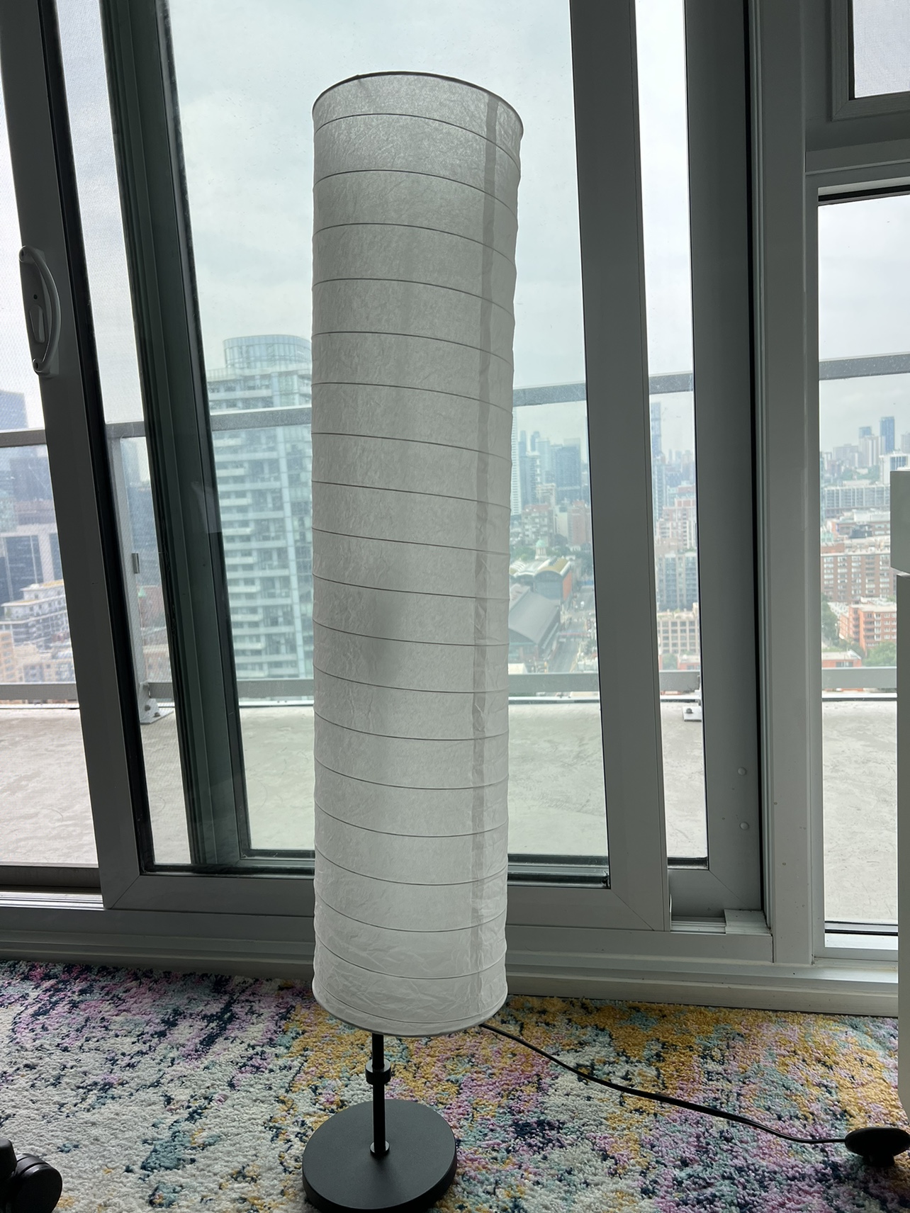 Floor lamp thumbnail