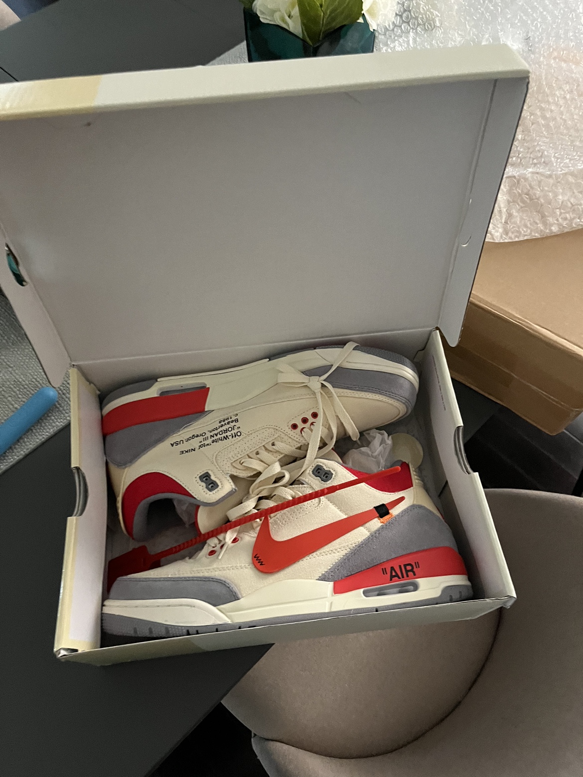 Off-White - Retro Air Jordan 3 - Size 11