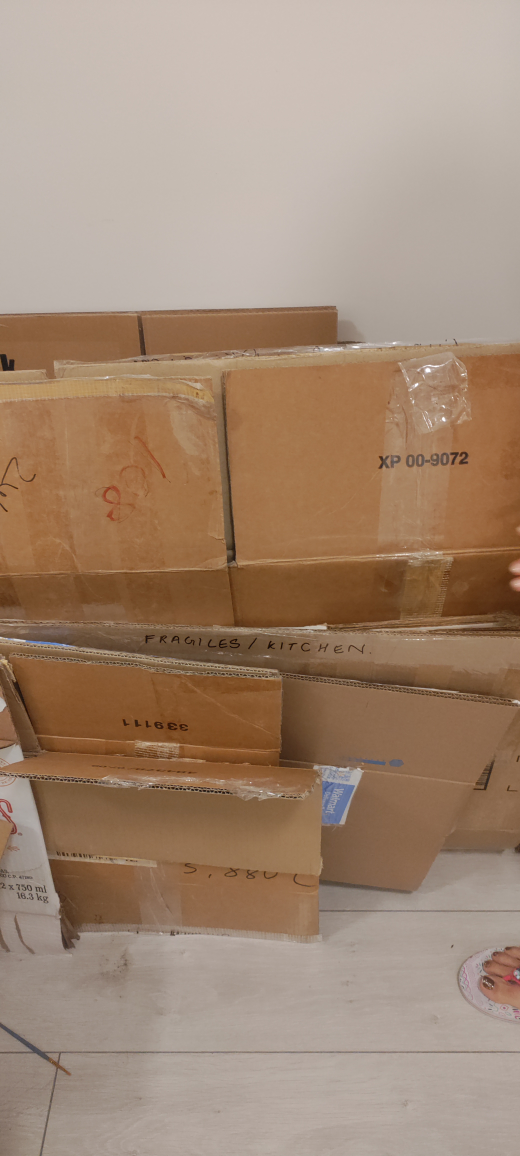 20 Used Moving Cartons thumbnail
