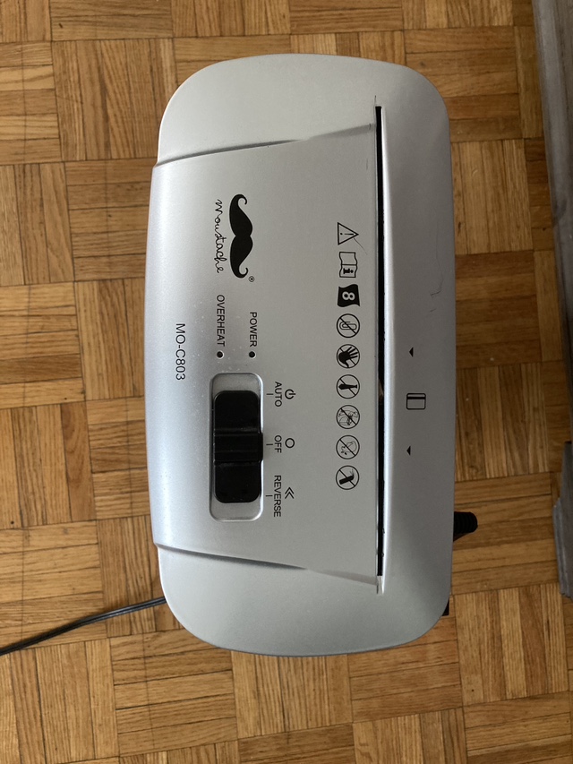 Moustache Paper Shredder image indicator(2)