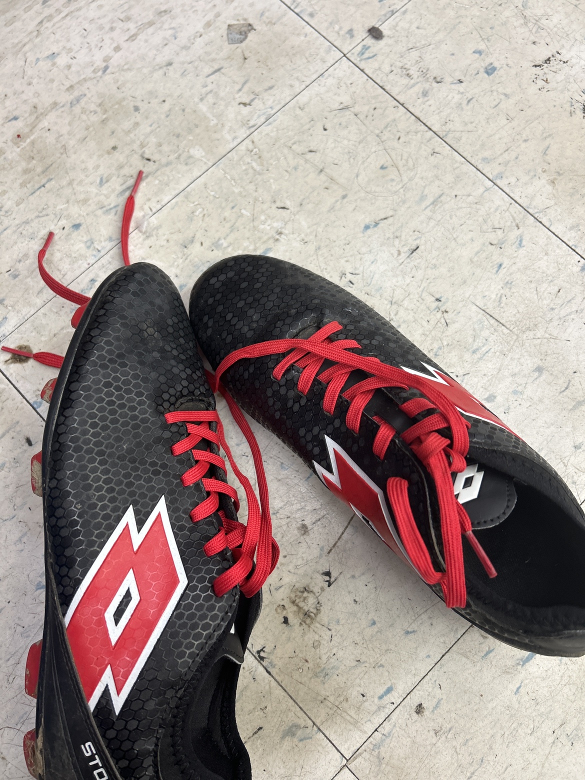 Lotto storm cleats
