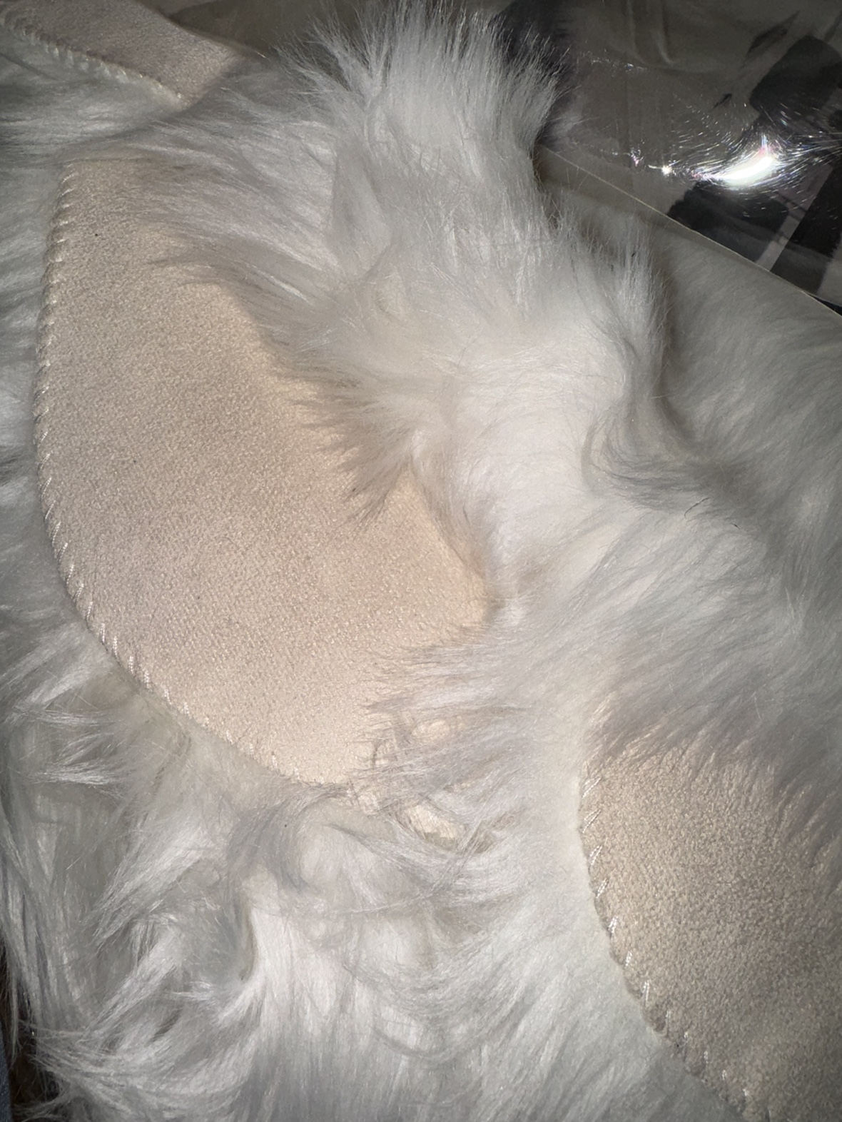 White Faux Fur Rug/Throw/Pillow Set - photo 3
