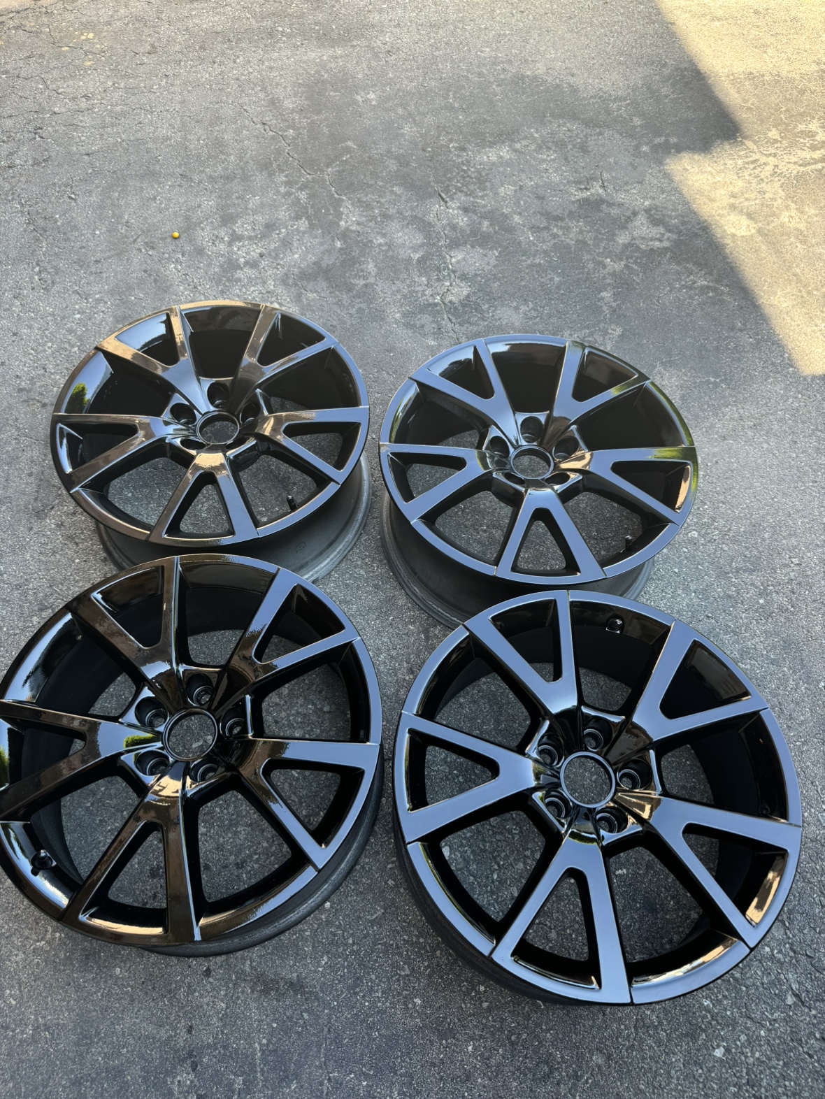 Size 18 RIMS with 5x112 bolt pattern - photo 4